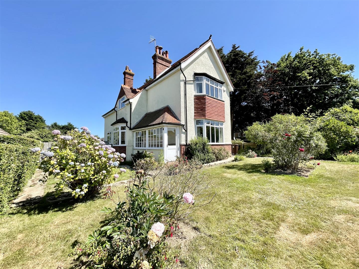 Property Details for Cranston Rise BexhillOnSea Sussex TN39 3NJ